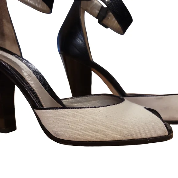 Kenneth Cole New York In Linen Color Women's Size 9.5 Heels - Picture 7 of 11